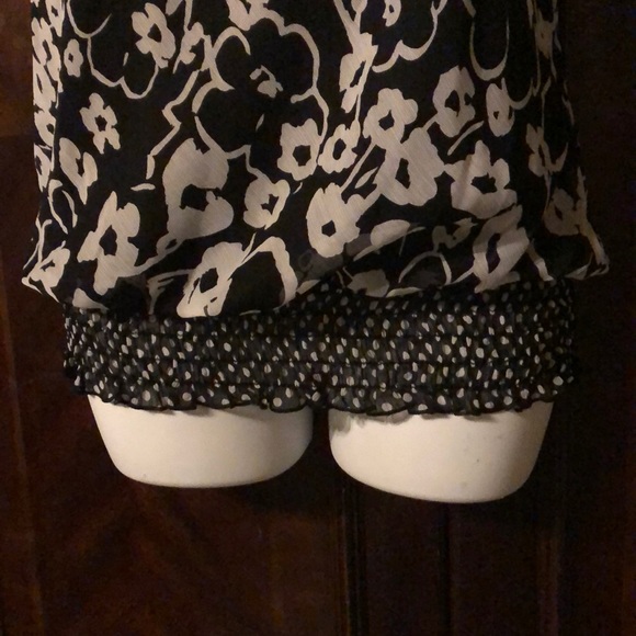 Black and a White Halter Blouse - Picture 3 of 5